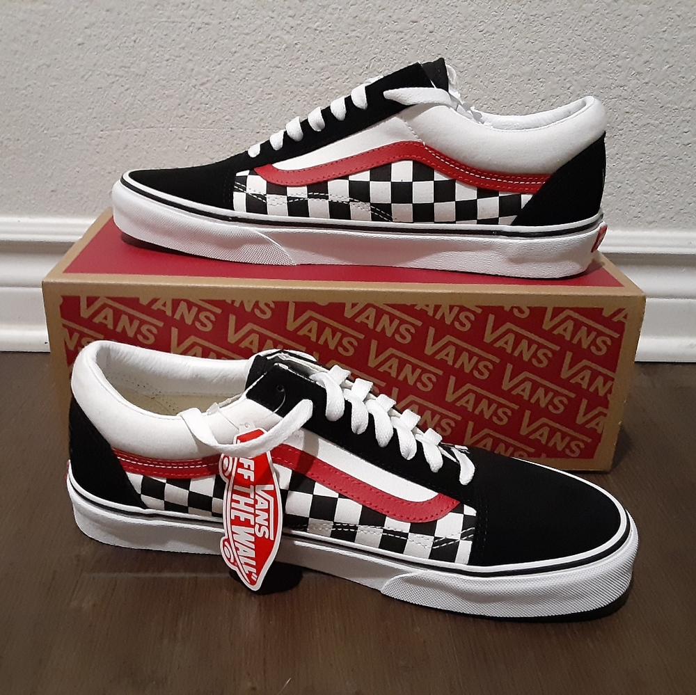 Vans - Picture 3 of 4